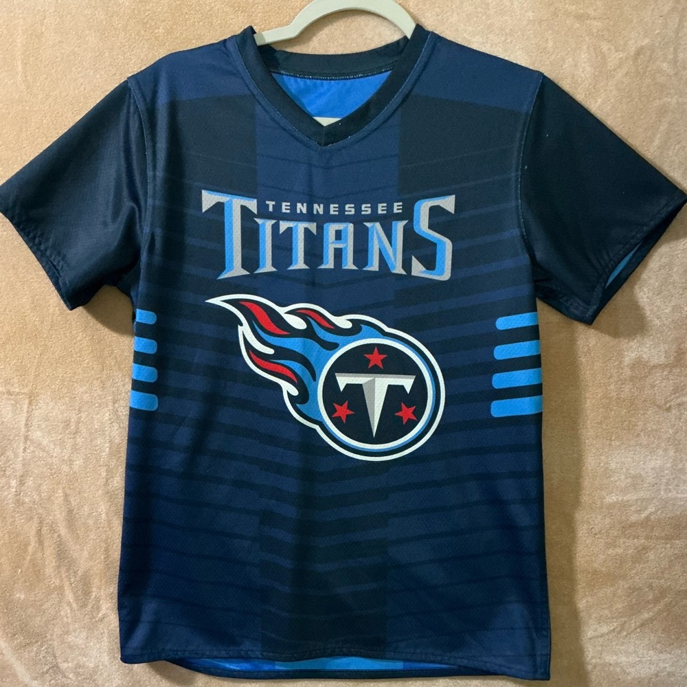 Tennessee‎ Titans Kids Navy Blue T-Shirt REVERSIBLE XL